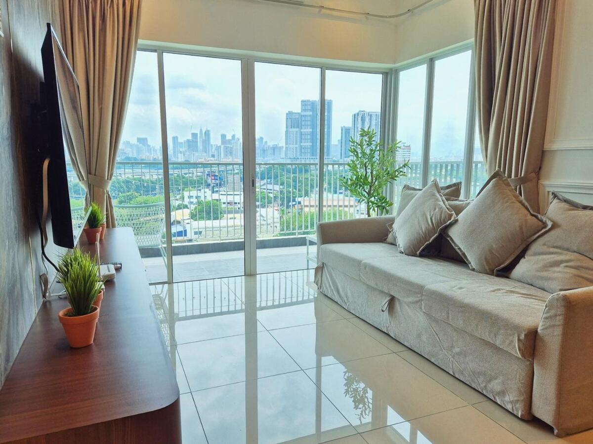 Pangsapuri D3911 Klcc View Private Roof Terrace L 8pax Kuala Lumpur