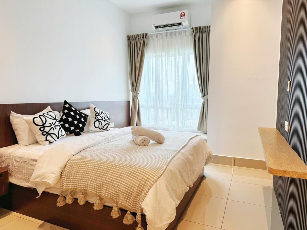 D3911 Klcc View Private Roof Terrace L 8pax *