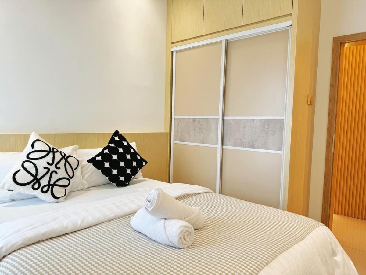 D3911 Klcc View Private Roof Terrace L 8pax Pangsapuri Kuala Lumpur