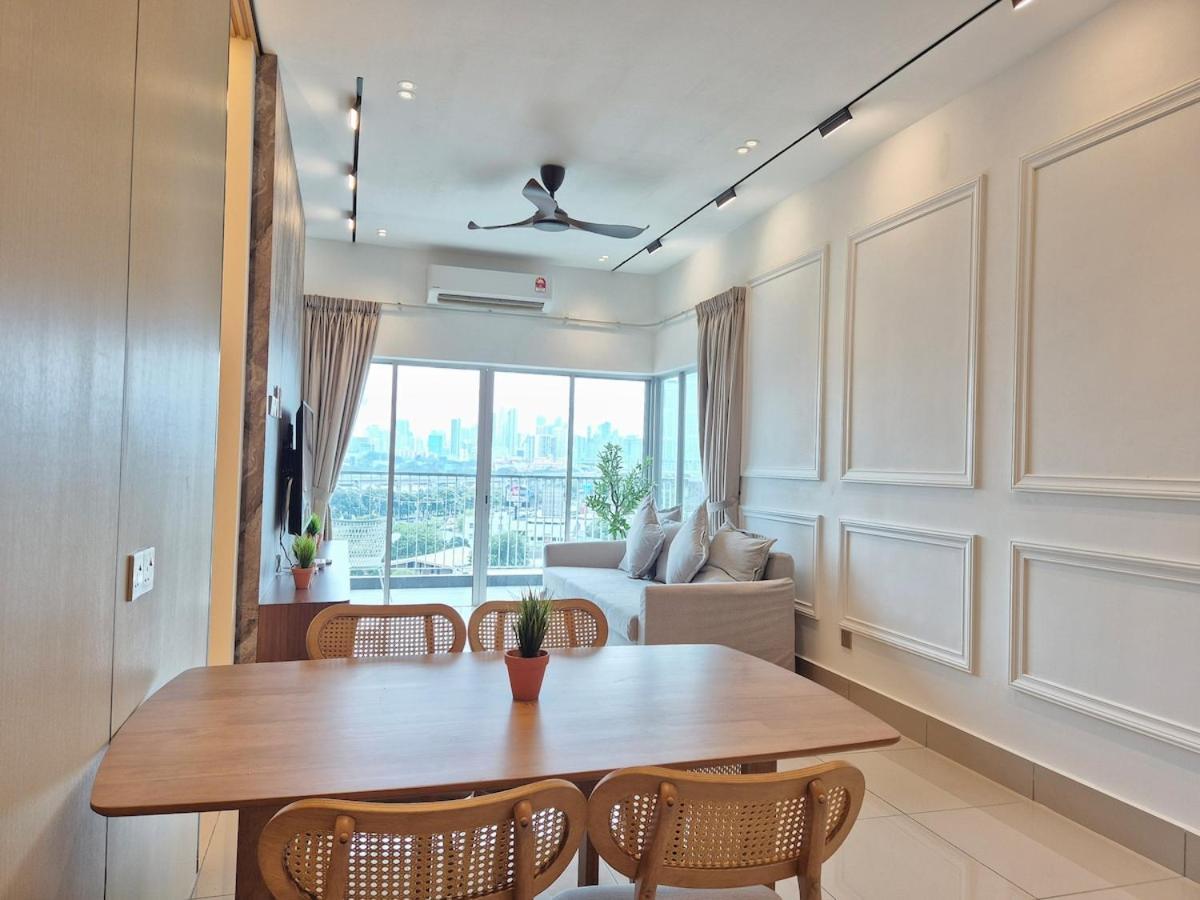 D3911 Klcc View Private Roof Terrace L 8pax Pangsapuri